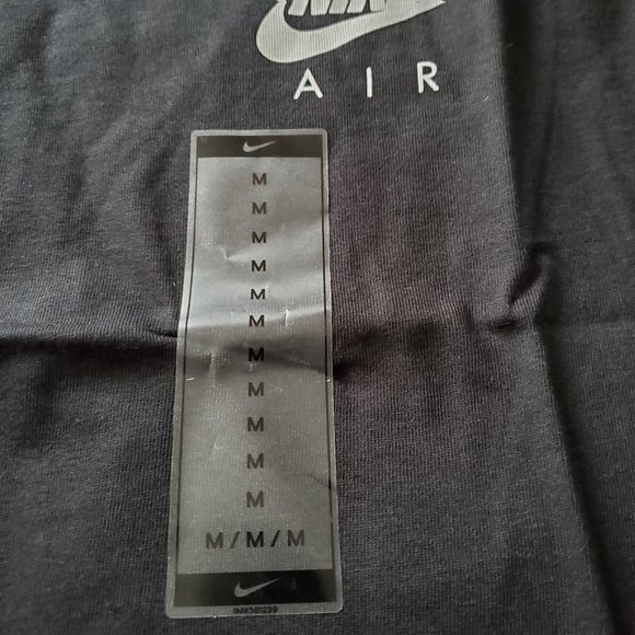 NIKE SPORTSWEAR T-SHIRT Men – Black - Picture 5 of 9